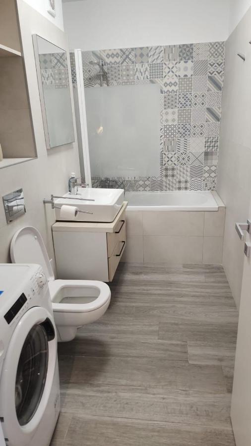 Apartament 86 Nicolea Labis Coresi *
